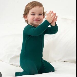 Little Sleepies Emerald Ribbed Zipper Footies